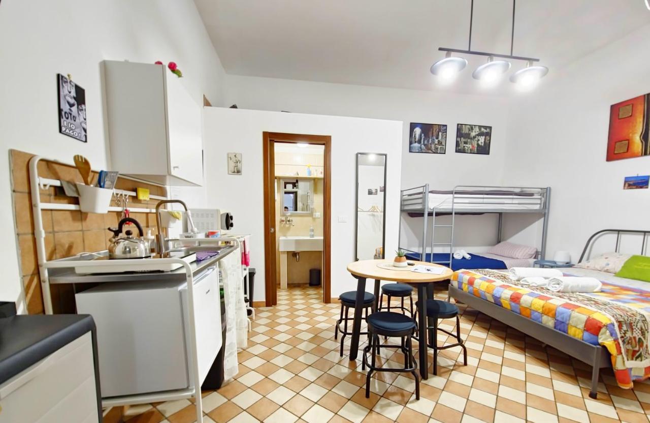 La Casina Di Promised Land Napoli Lägenhet Exteriör bild